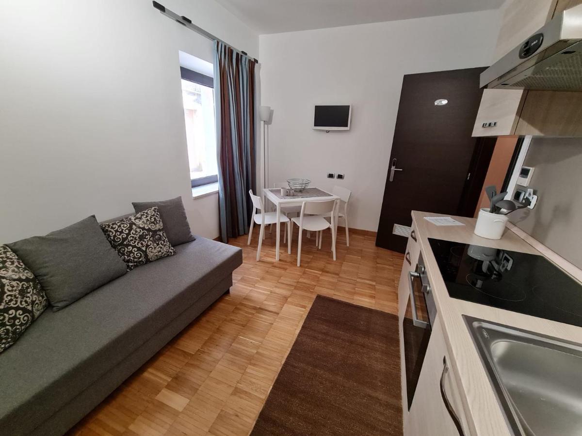 Baja Delle Sirene Bed & Breakfast Taranto Exterior photo
