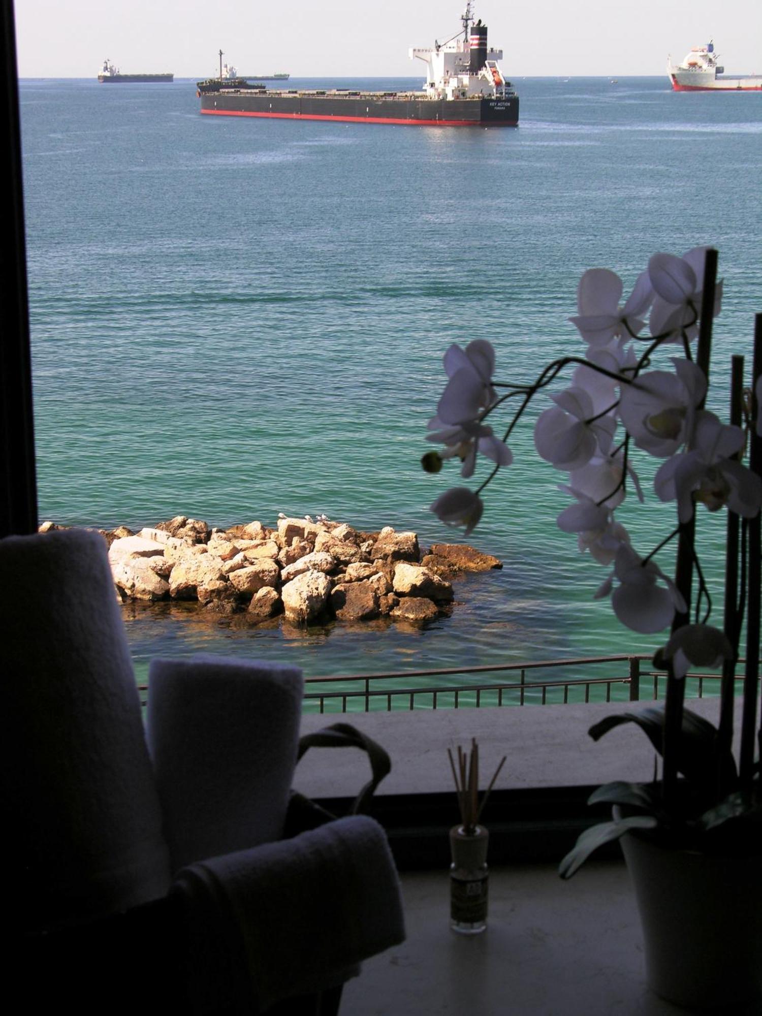 Baja Delle Sirene Bed & Breakfast Taranto Exterior photo